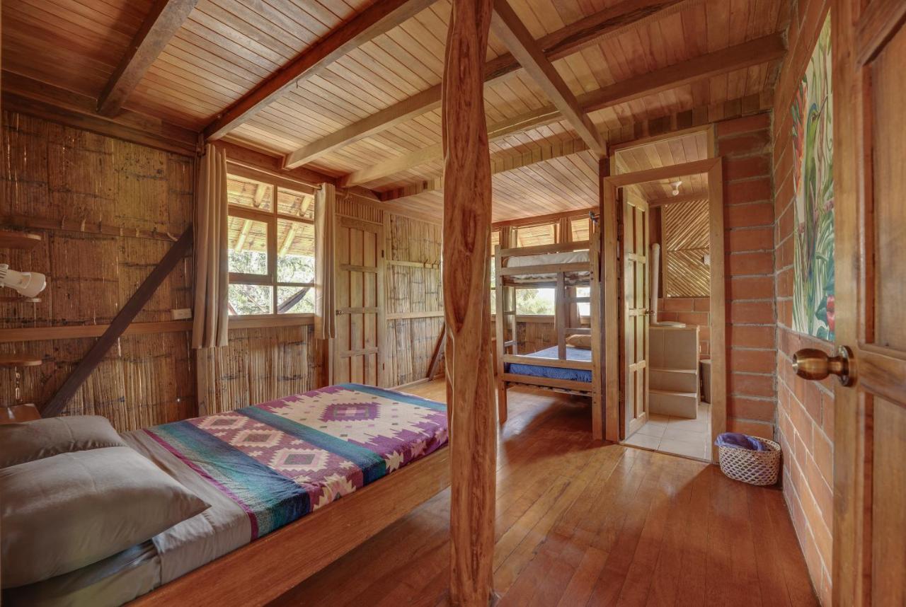 Hostal Pakay Tena Bagian luar foto