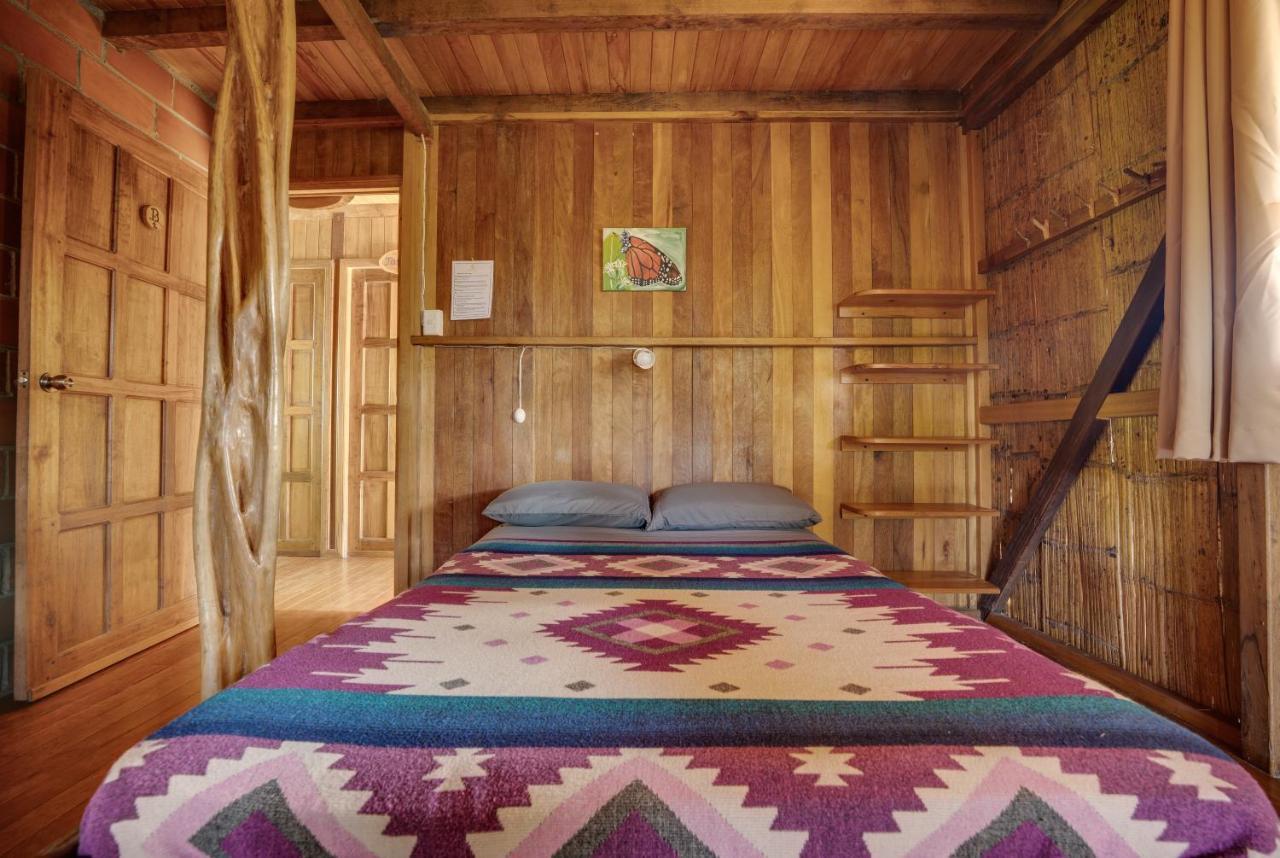 Hostal Pakay Tena Bagian luar foto