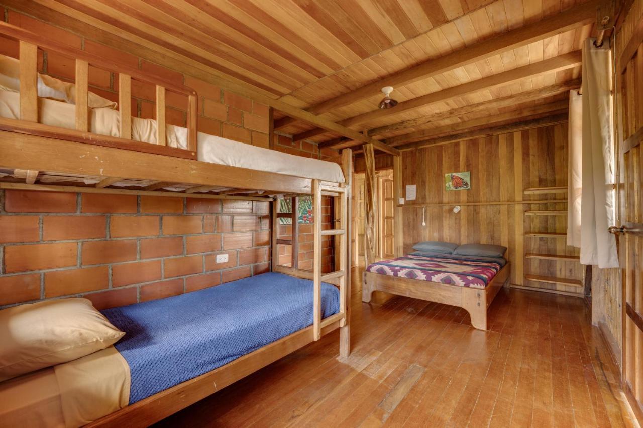 Hostal Pakay Tena Bagian luar foto
