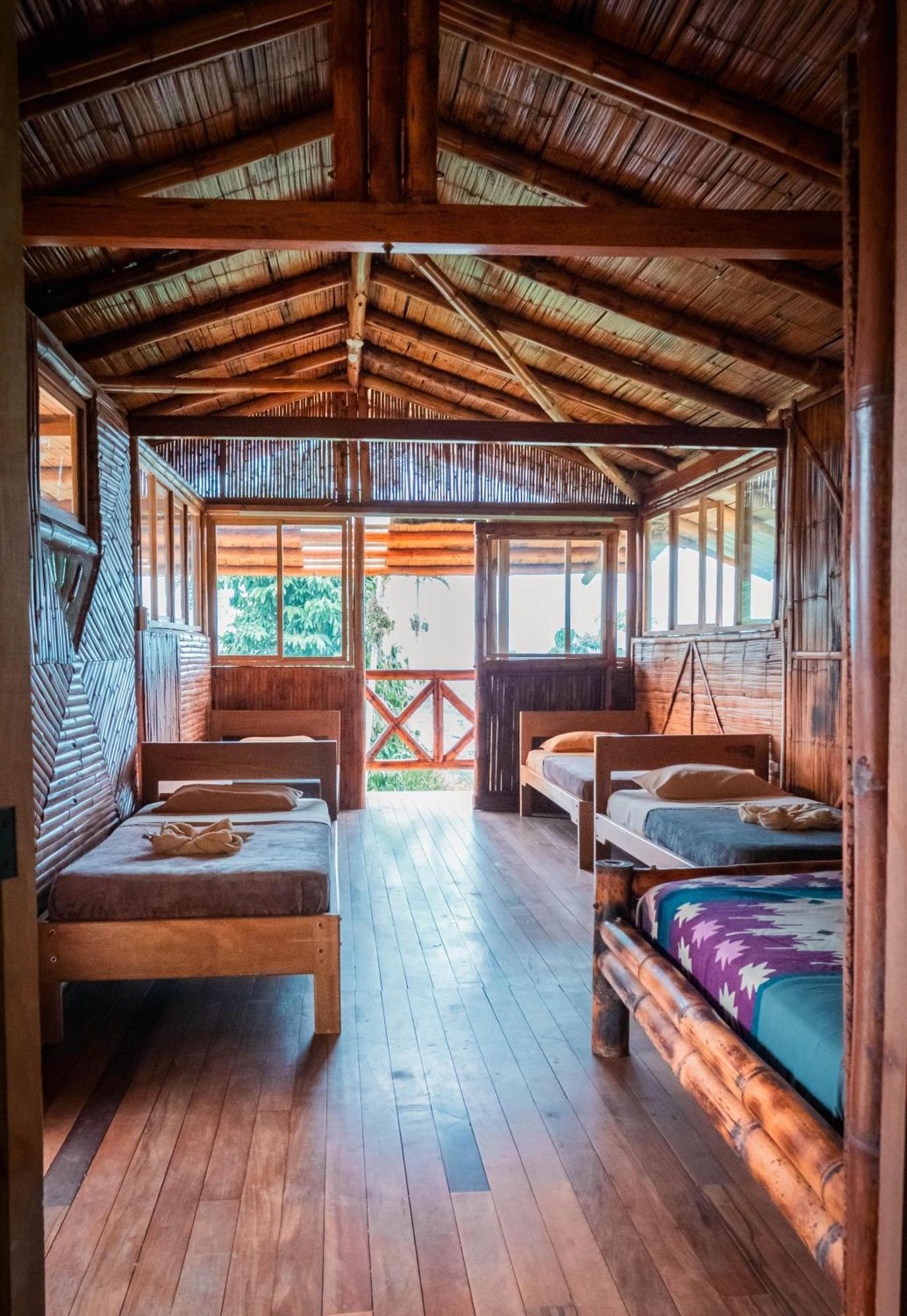 Hostal Pakay Tena Bagian luar foto