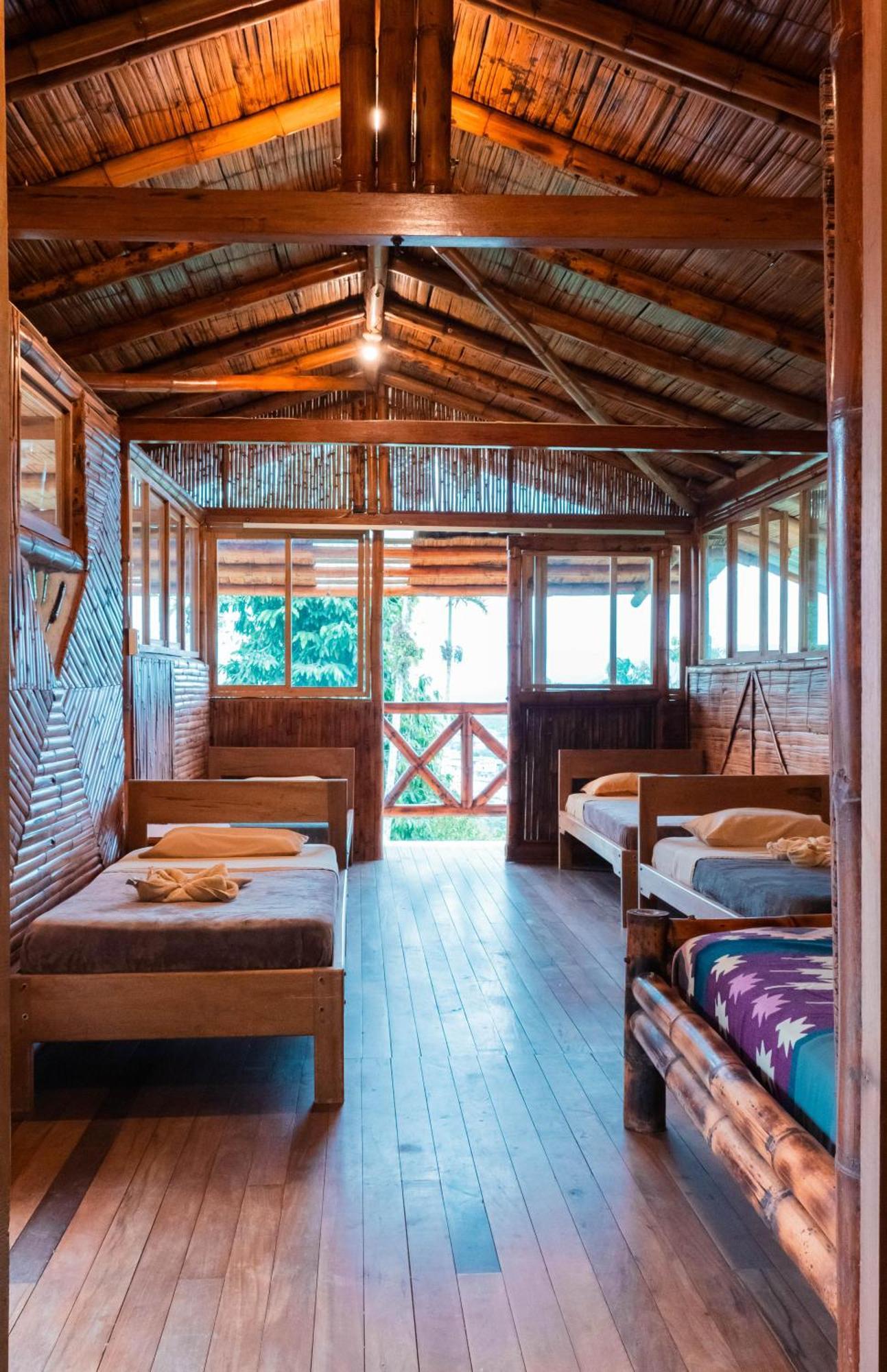 Hostal Pakay Tena Bagian luar foto